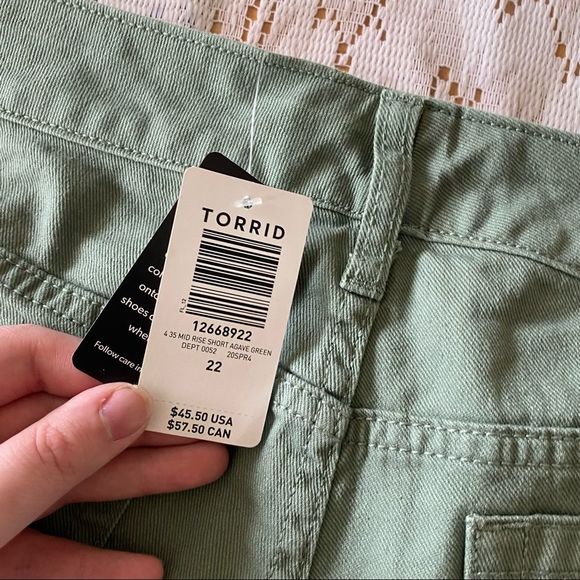 Torrid • Vintage Stretch Agave Green Mid Rise Denim Shorts - Picture 9 of 10